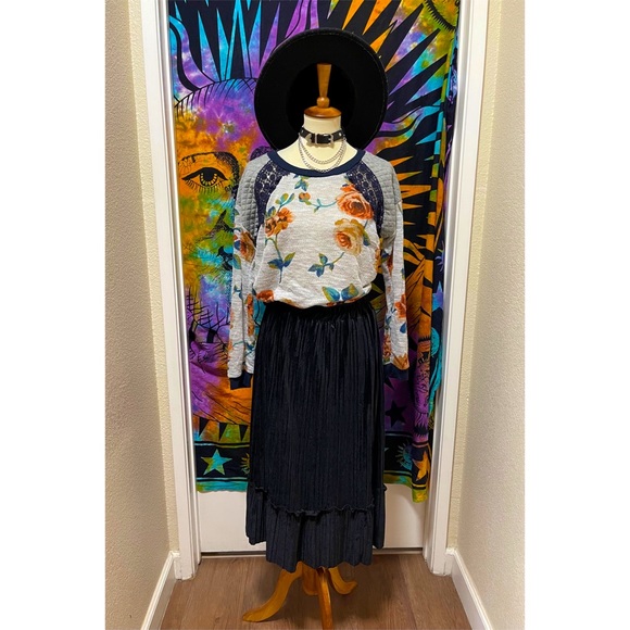 🌈 Beautiful patchwork quilt lace sweater - Picture 10 of 12